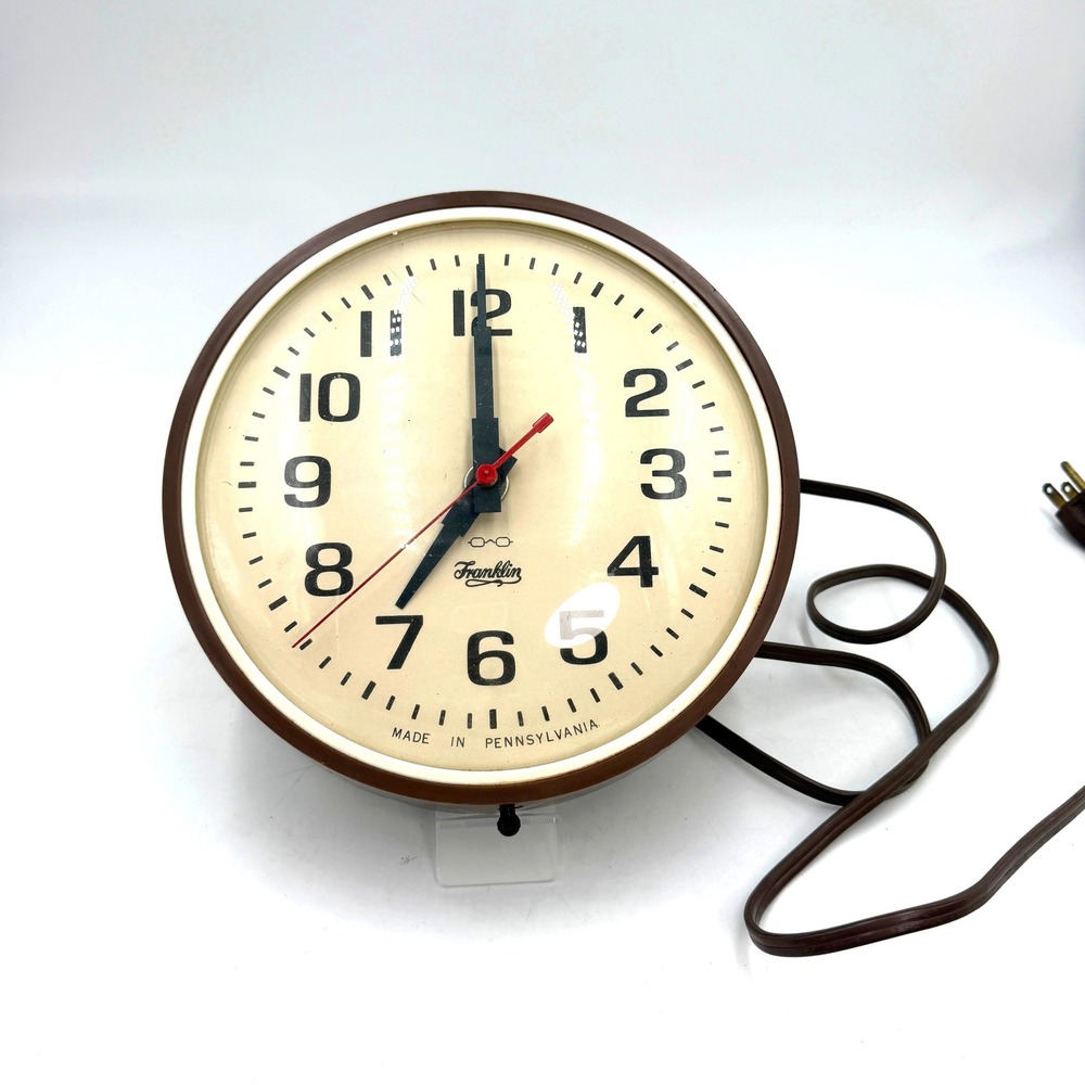 Franklin Electric Wall Clock 10" Brown Vintage FOR PARTS AND REPAIR